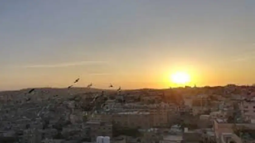 اجواء حارة نسبيا في معظم المناطق