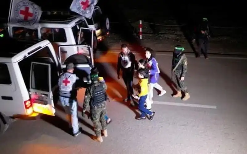 توقعات إسرائيلية بصفقة تبادل خلال أسبوعين