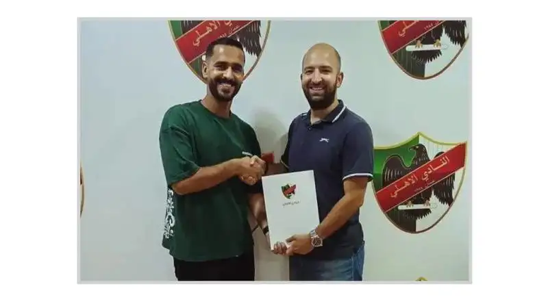 الأهلي يجدد عقد الحارس عز الدين