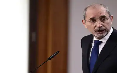 الصفدي: استهداف الاحتلال لقافلة الأونروا جريمة