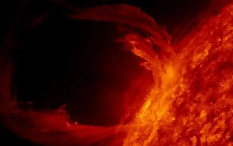 تستمر 11 عاما.. الشمس تظهر أولى