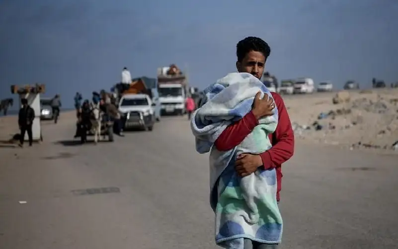 جيش الاحتلال يطالب سكان خان يونس