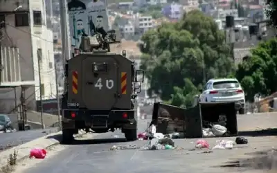 حرب شوارع في طولكرم.. اقتحام إسرائيلي