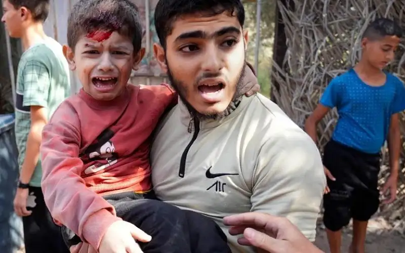 نقل 15 طفلا غزيا للعلاج في