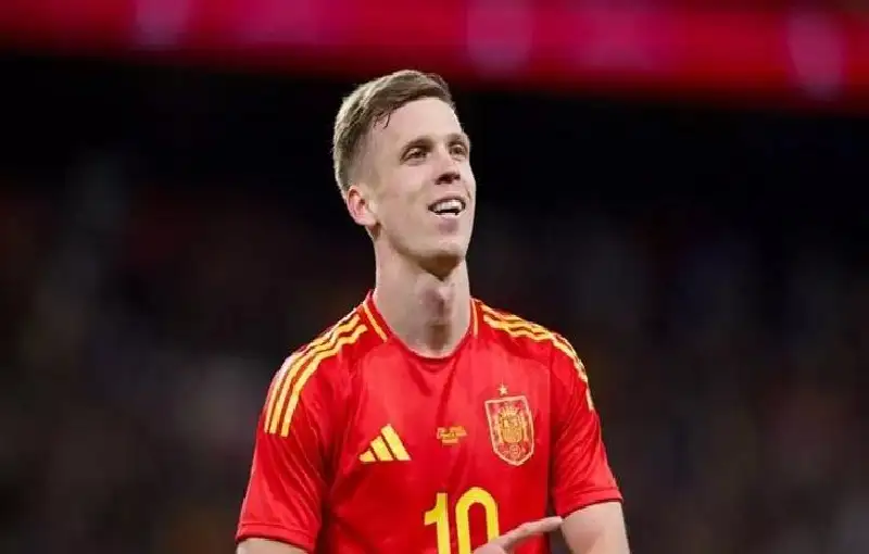 مطعم يضع داني أولمو على أبواب