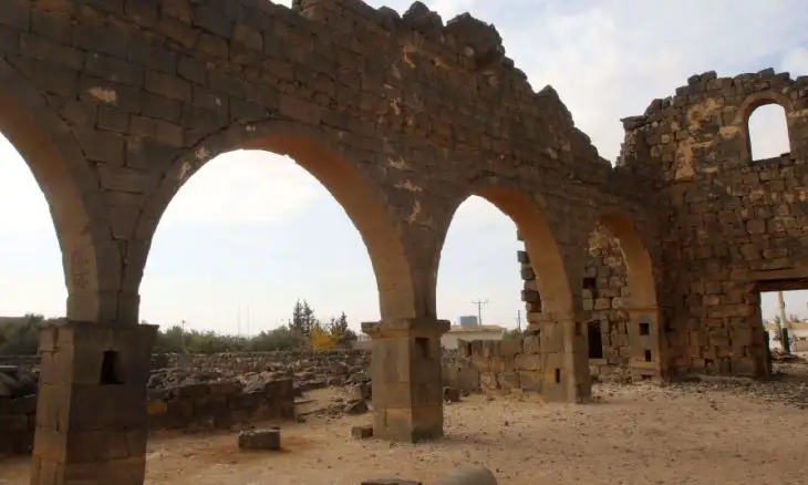 مدينة أم الجمال الأثرية موقع عامر