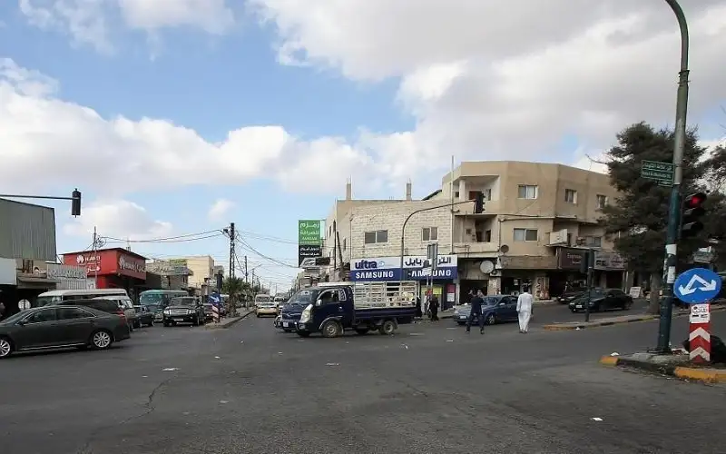حملة لإزالة بسطات مخالفة بإربد