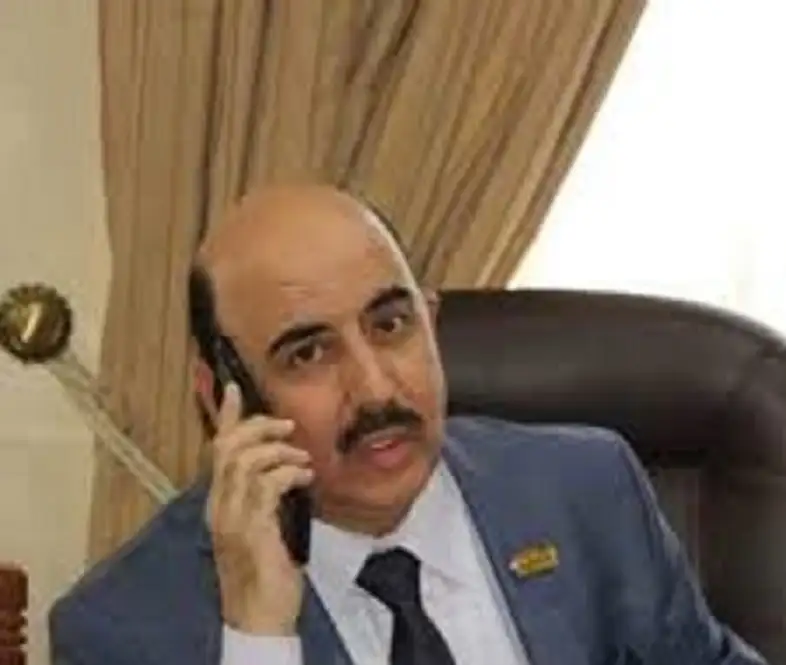 موظفون في القطاع العام وثغرة جديدة