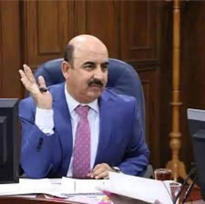 مطلوب ضوابط لإحالة الموظف على التقاعد