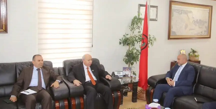 جامعة مؤتة تبحث التعاون لتطوير البحث