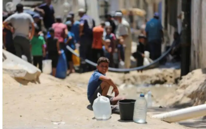 صحة غزة: القطاع بات منطقة وباء