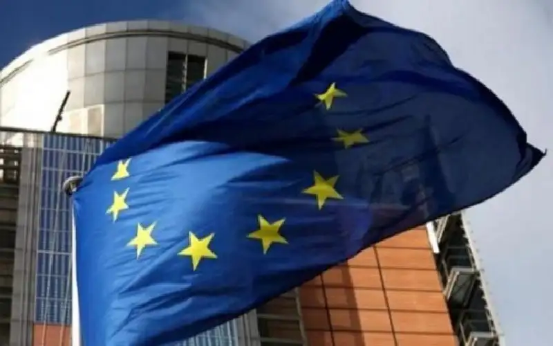 عطلة على مقاس السياسة.. أين يذهب