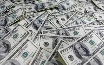 خطة ترامب لخفض قيمة الدولار.. هل