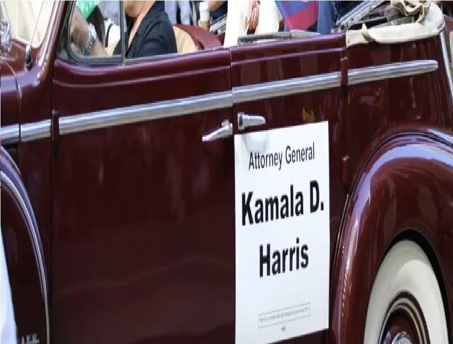 زوجها يهودي، والدتها هندوسية، ووالدها مسيحي..