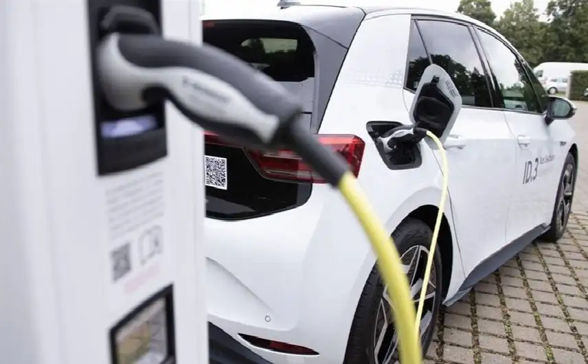 السيارة الكهربائية.. هل تصلح للرحلات الطويلة؟