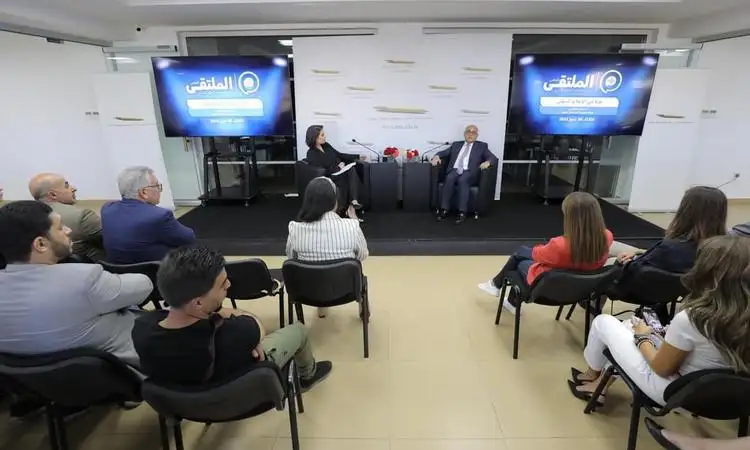 معهد الإعلام ينظم أولى جلساته الشهرية