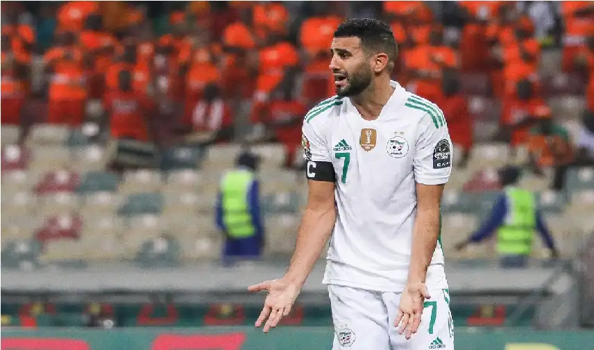 محرز يقف لدعم ملاكمة جزائرية ضد