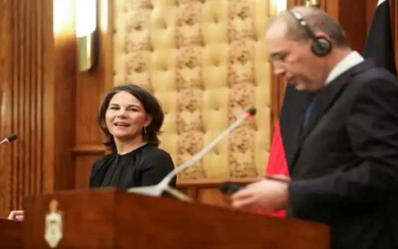 الأردن وألمانيا يبحثان تداعيات العدوان على