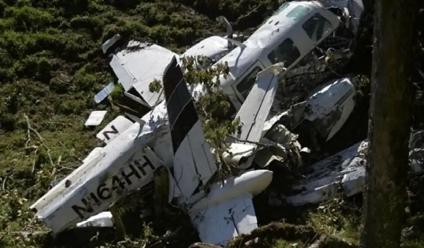 3 قتلى بعد تحطم طائرة صغيرة