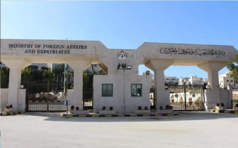 ألف أردني في لبنان يسجلون على