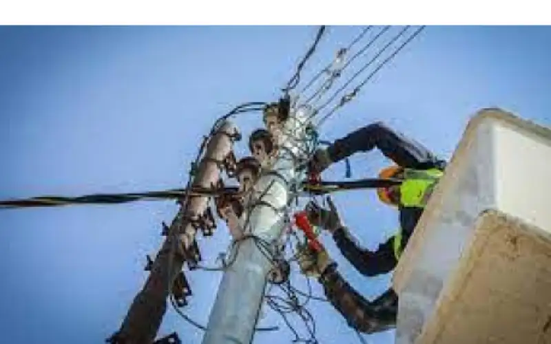 تعطل مغذي رئيس للكهرباء يقطع التيار