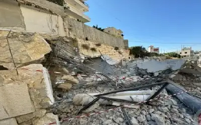 قوات الاحتلال تهدم منزلا في بيت