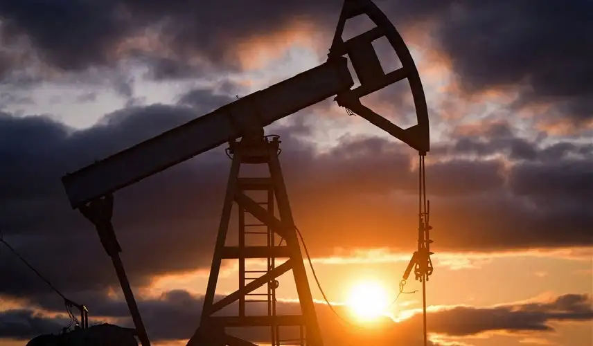 مخاوف الركود تدفع النفط لأدنى مستوى