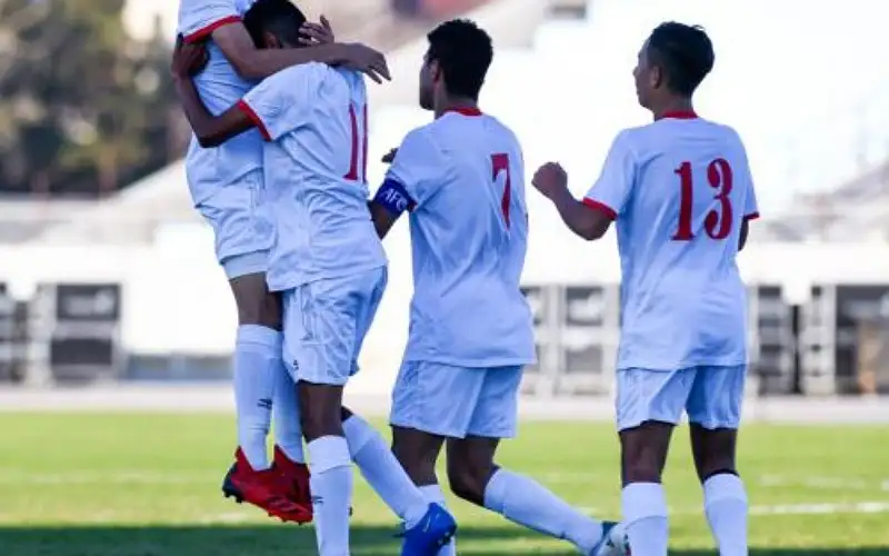 منتخب الناشئين في المجموعة الأولى بقرعة