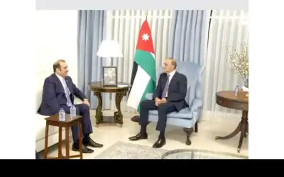 الخصاونة : تسريع المشاريع الكبرى مع