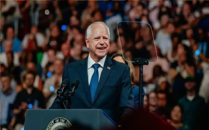 حملة ترامب تستعين بـاستراتيجية كيري.. والز