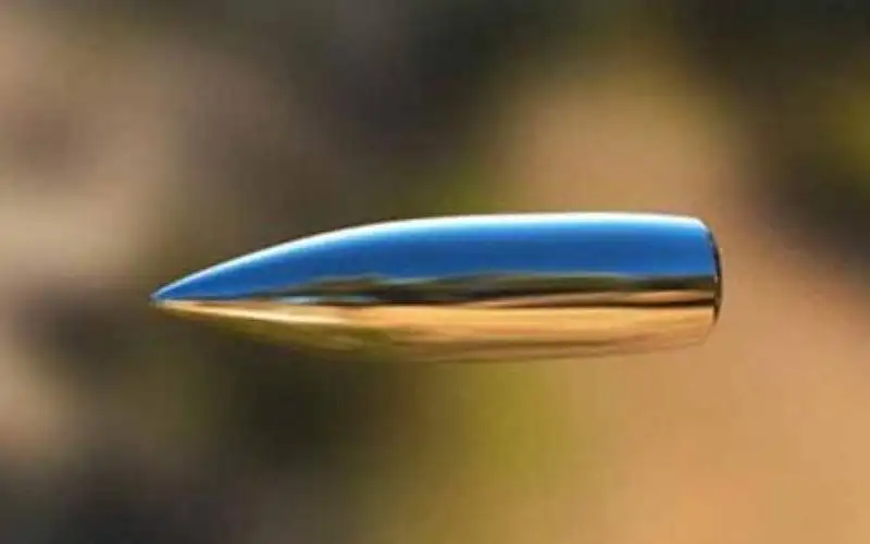 إصابة شخص من جنسية عربية بعيار