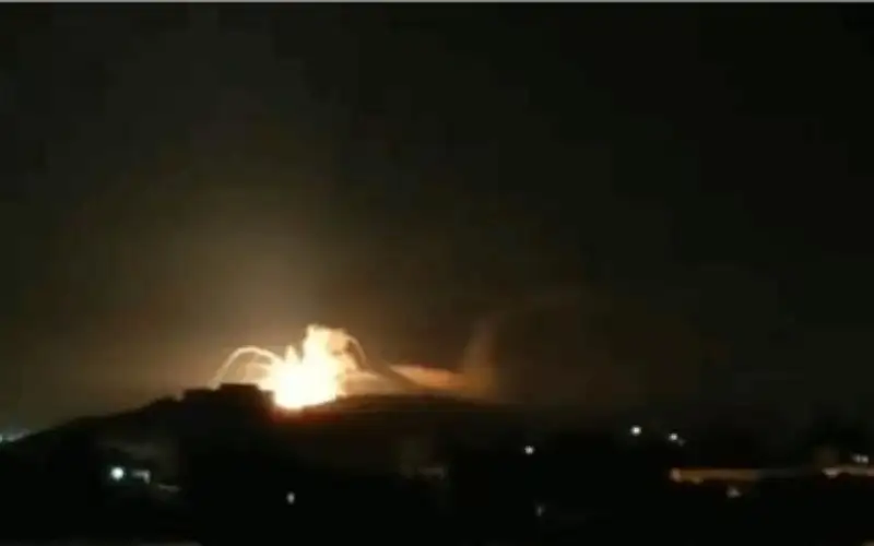 إنفجارات متتالية سمعت في سوريا ..