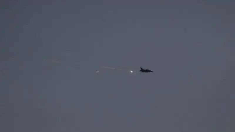 سوريا: إصابة أربعة عسكريين بجروح جراء