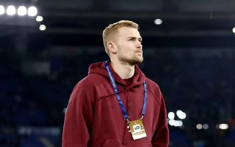 صدمة لمانشستر يونايتد.. مدافع بايرن ميونخ