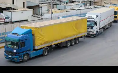 الاحتلال يعلن وقف استيراد الخضار والفواكه