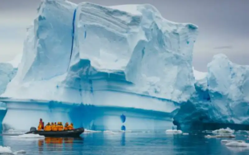 لماذا لا تحلق الطائرات فوق القارة