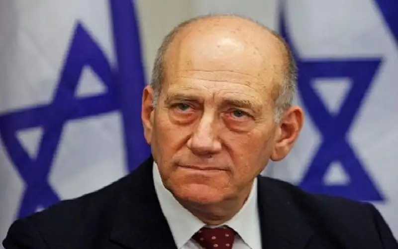 إيهود أولمرت: خطر إسرائيل الحقيقي يكمن