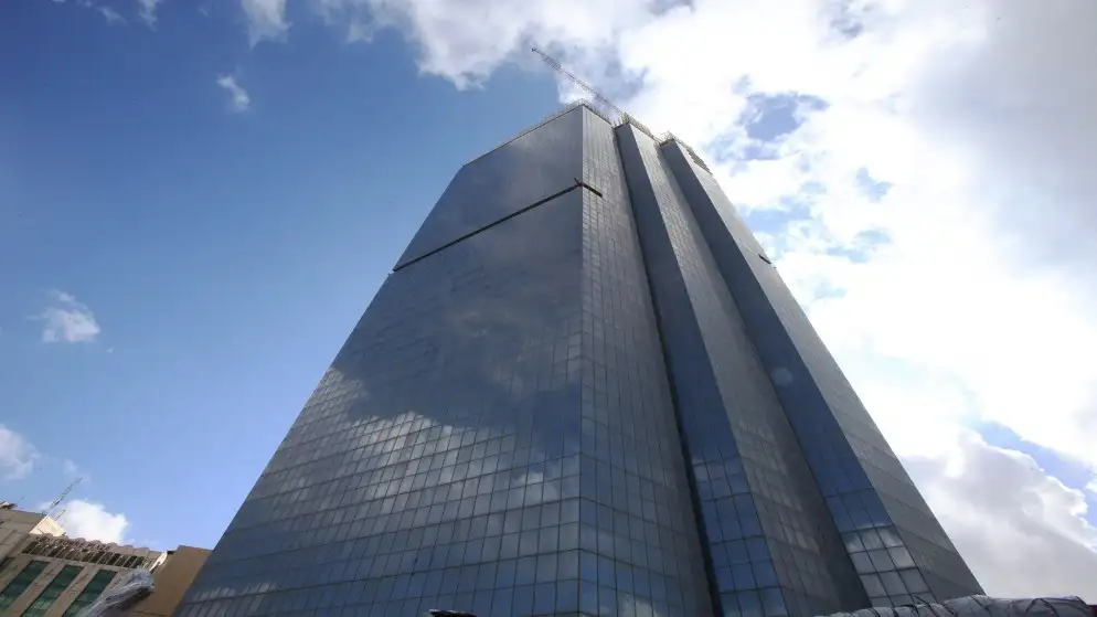 إحالة عطاء البدء بتنفيذ أعمال الحزمة