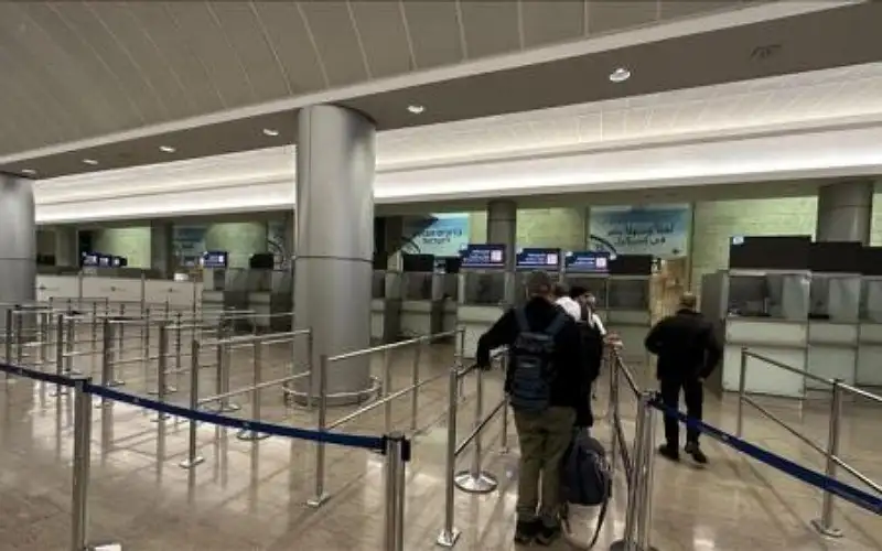 شركات طيران دولية تمدد تعليق رحلاتها