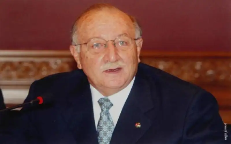 المقابر الملكية مثوى الرفاعي الأخير