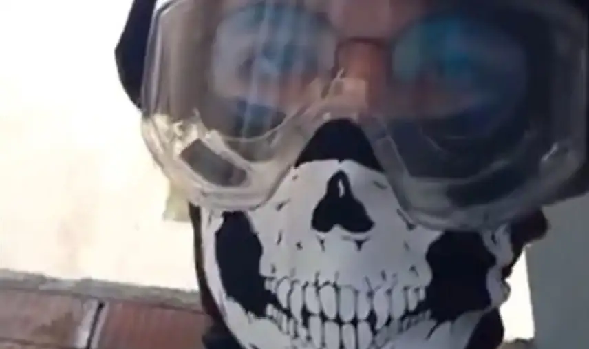 بث جريمته على إكس.. شاب يطعن