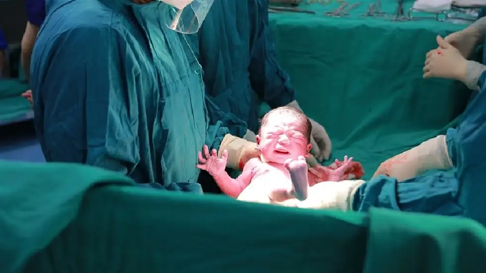 هل يؤثر المضاد الحيوي خلال العملية