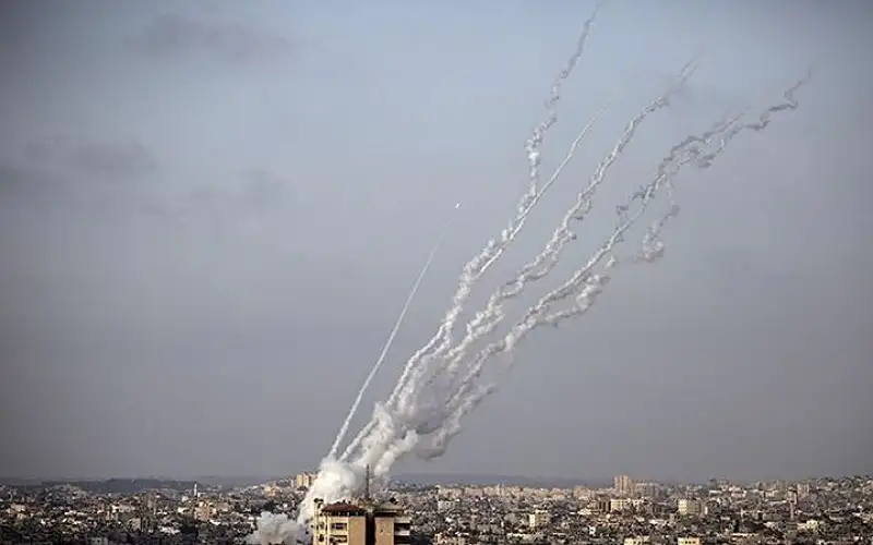 رشقة صاروخية من غزة نحو مستوطنات