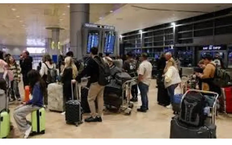 الخطوط الجوية الأميركية تلغي جميع رحلاتها
