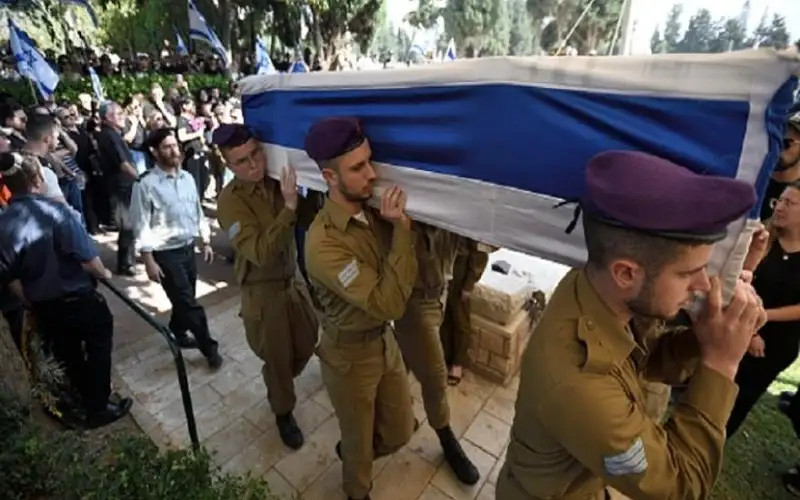 إصابة جندي إسرائيلي من وحدة المظليين