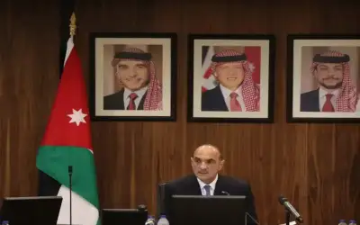الحكومة تعلن عن منفذ مشروع الناقل