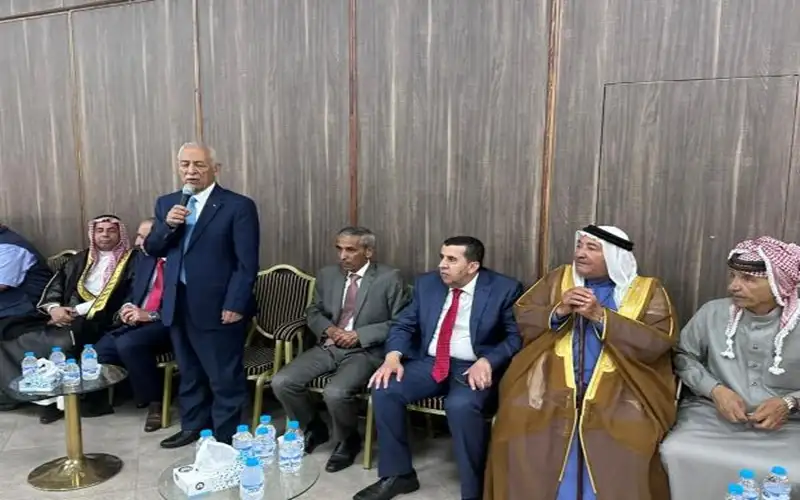 مندوبا عن الملك وولي العهد ..