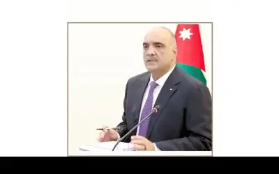 الخصاونة : المضي بالمشاريع الاستثمارية الكبرى