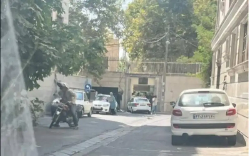 الشرطة الإيرانية تداهم معهدا ألمانيا في