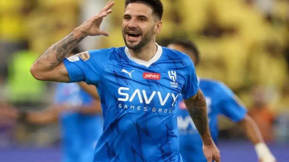 الدوري السعودي: الهلال يبدأ حملة الدفاع